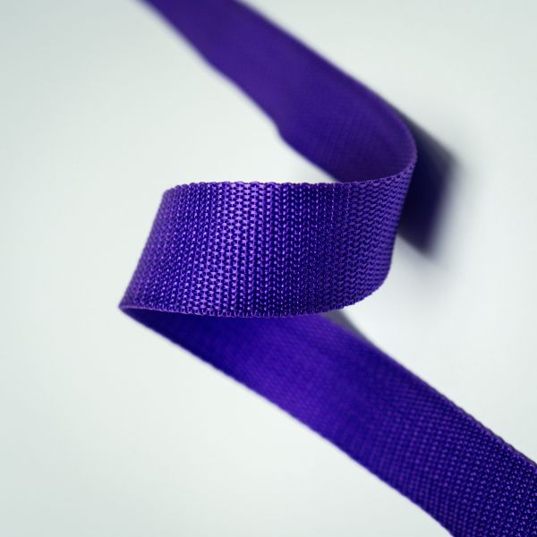 Тесьма ременная 30 мм фиолет 50 м