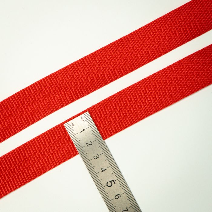 Тасьма ремінна 25 мм червоний 50я