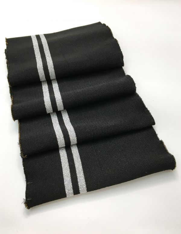 Довяз-манжет 16х120см черный+2полоски серебро люрекс полиэстр двойной Довяз-манжет 16х120см черный+2полоски серебро люрекс полиэстр двойной